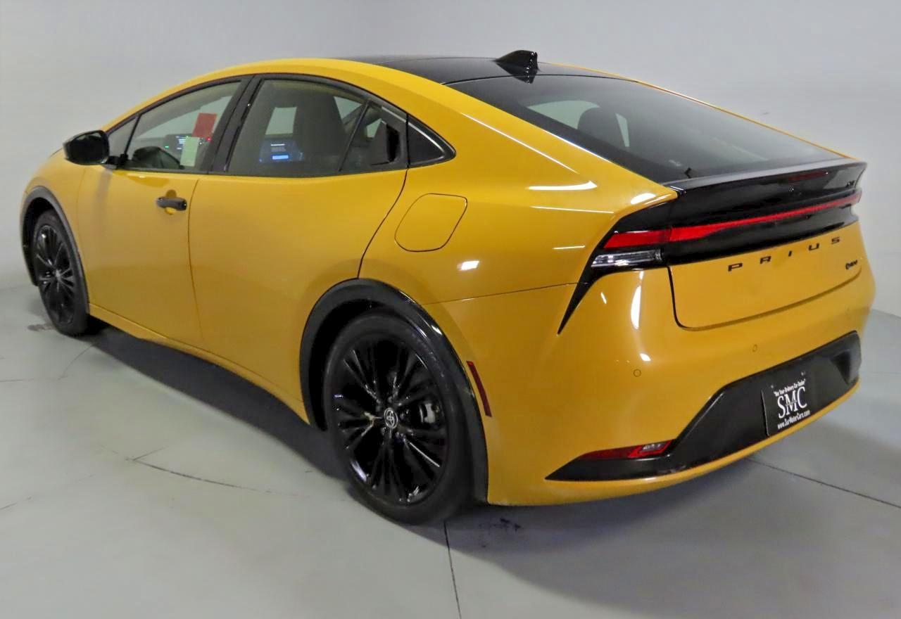 Lot #3312528613 2025 TOYOTA PRIUS LE