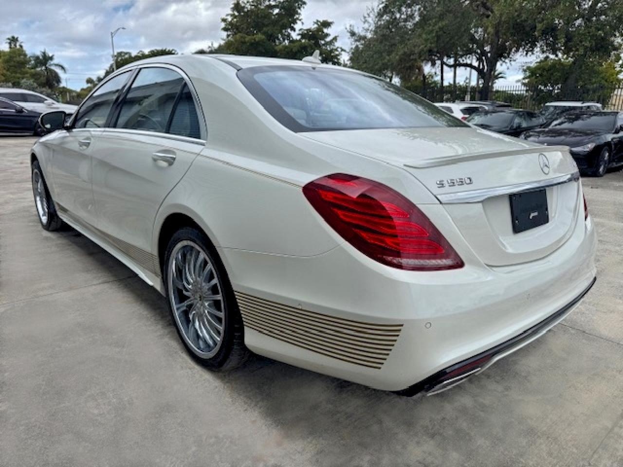 MERCEDES-BENZ S-CLASS 550 4MATIC