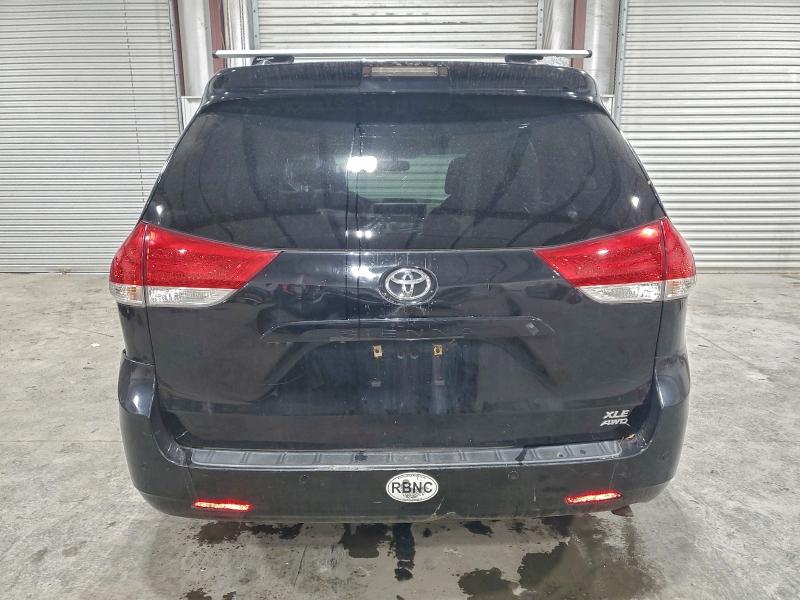 2013 TOYOTA SIENNA XLE #3315781361
