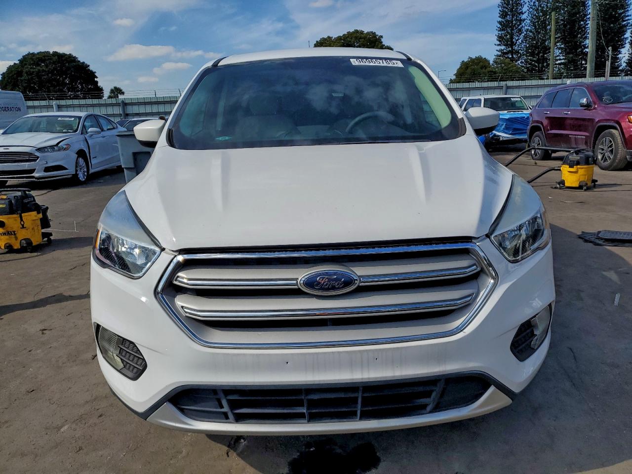 Lot #3312329776 2019 FORD ESCAPE SE