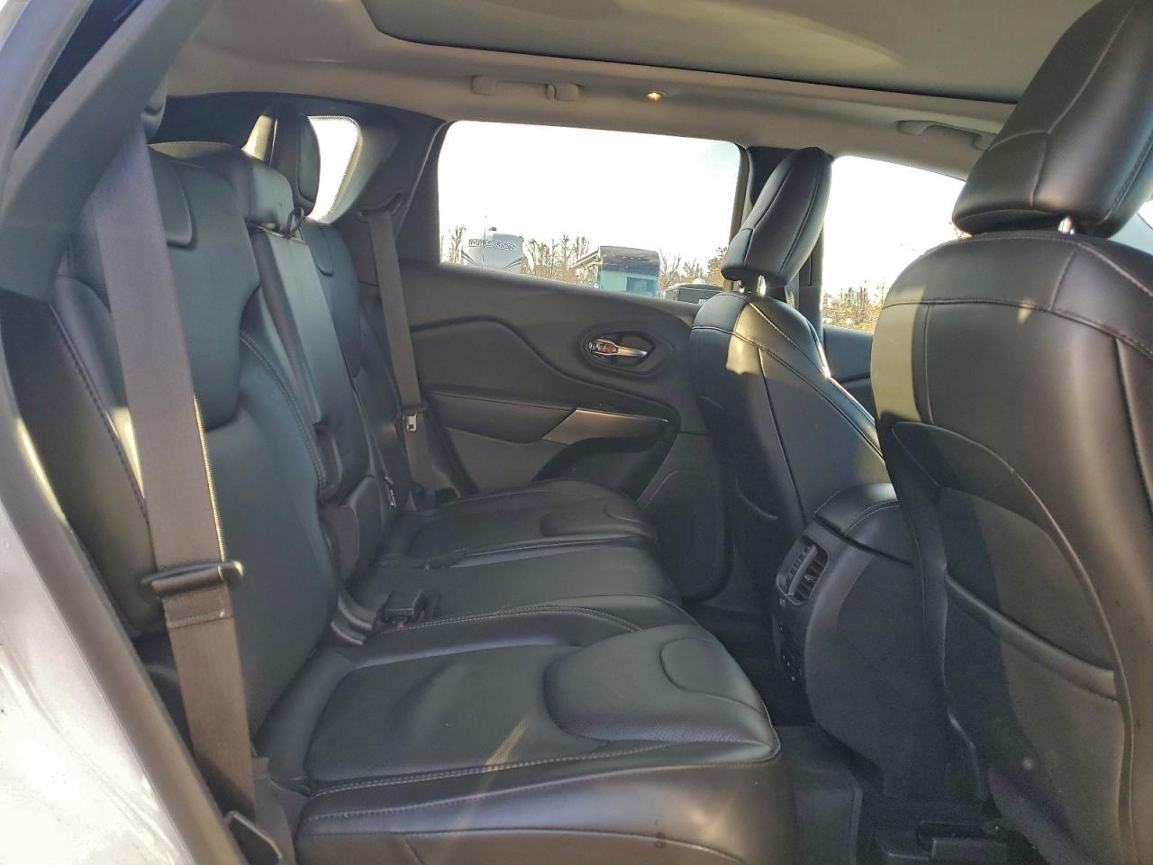 JEEP CHEROKEE OVERLAND