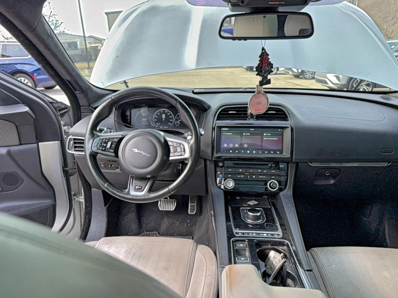 Lot #3309638059 2017 JAGUAR F-PACE FIR