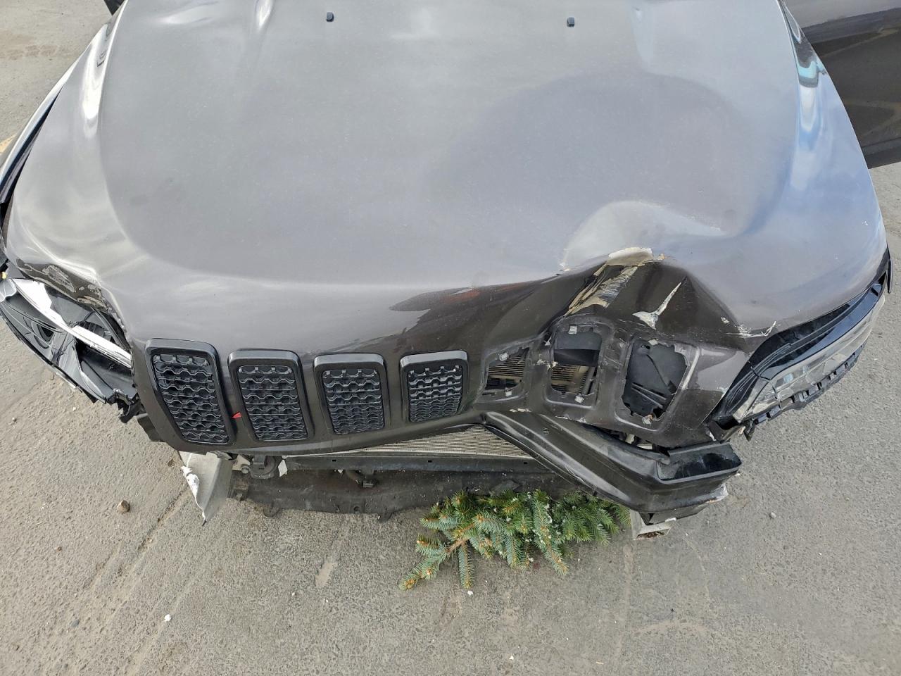 JEEP GRAND CHEROKEE LATITUDE PLUS