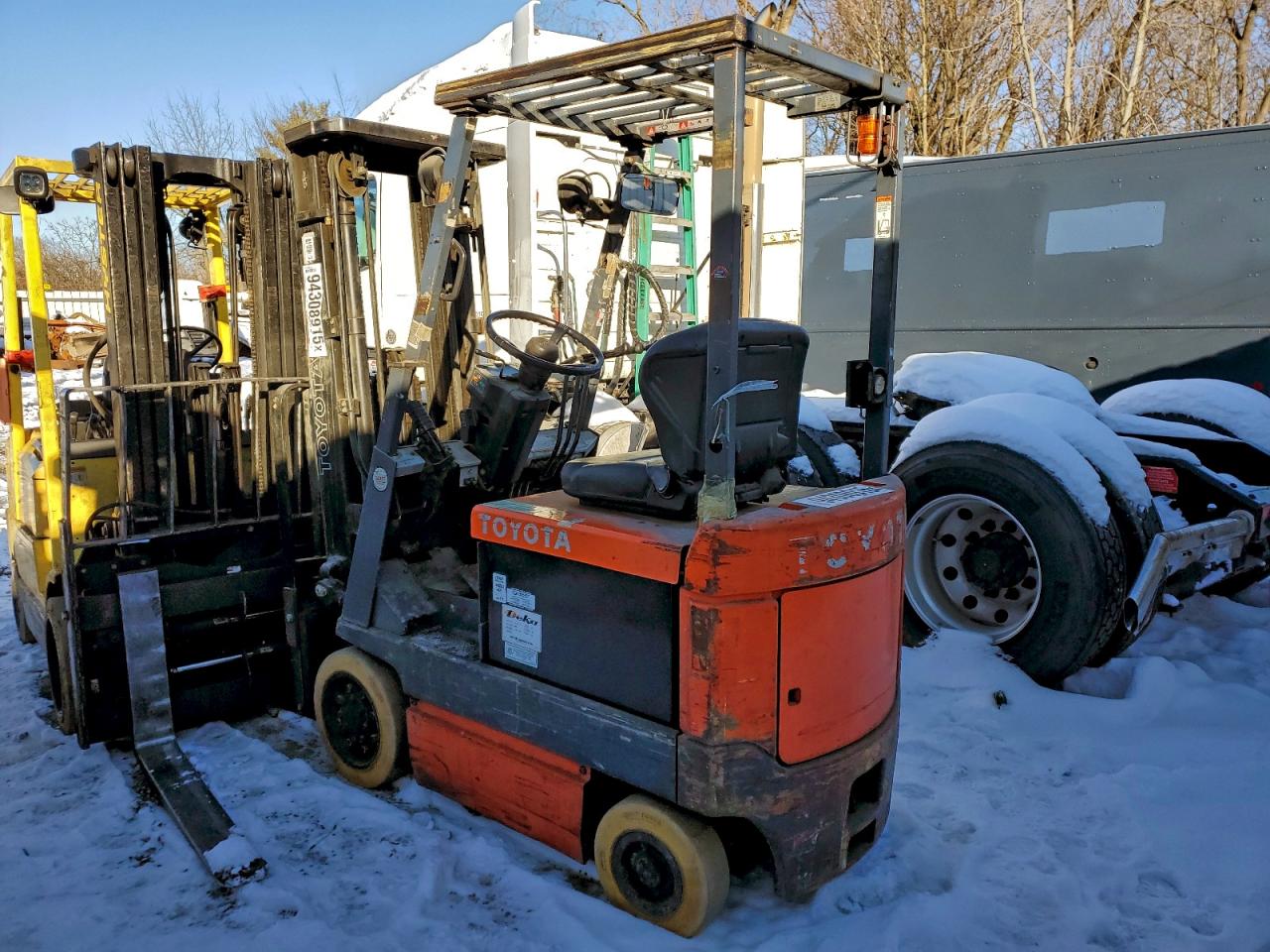 Lot #3310444312 1996 TOYOTA FORK LIFT