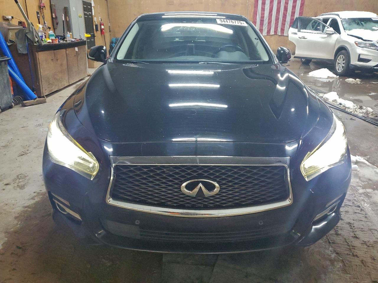 INFINITI Q50 PREMIUM