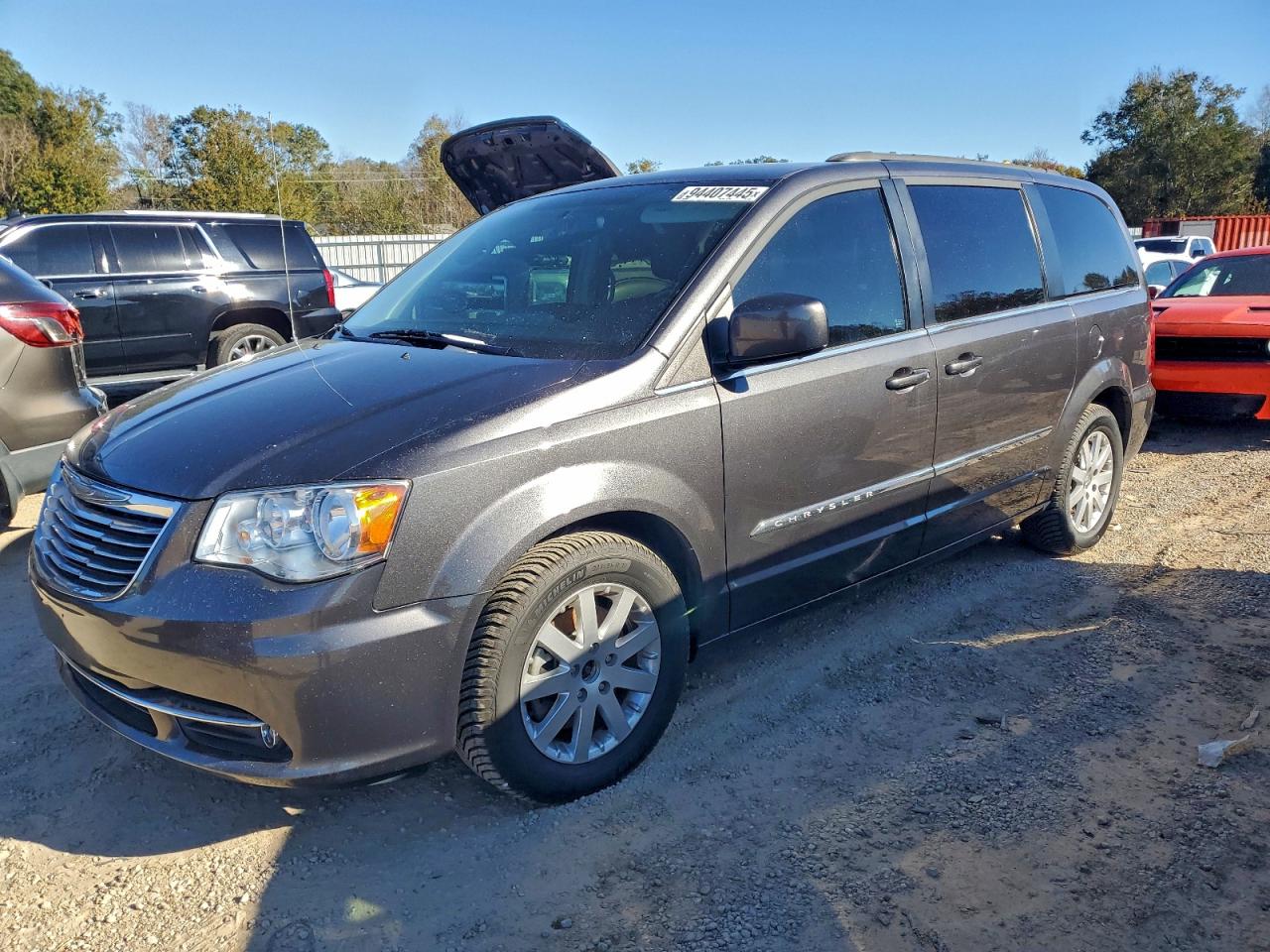 Lot #3315991093 2016 CHRYSLER TOWN & COU