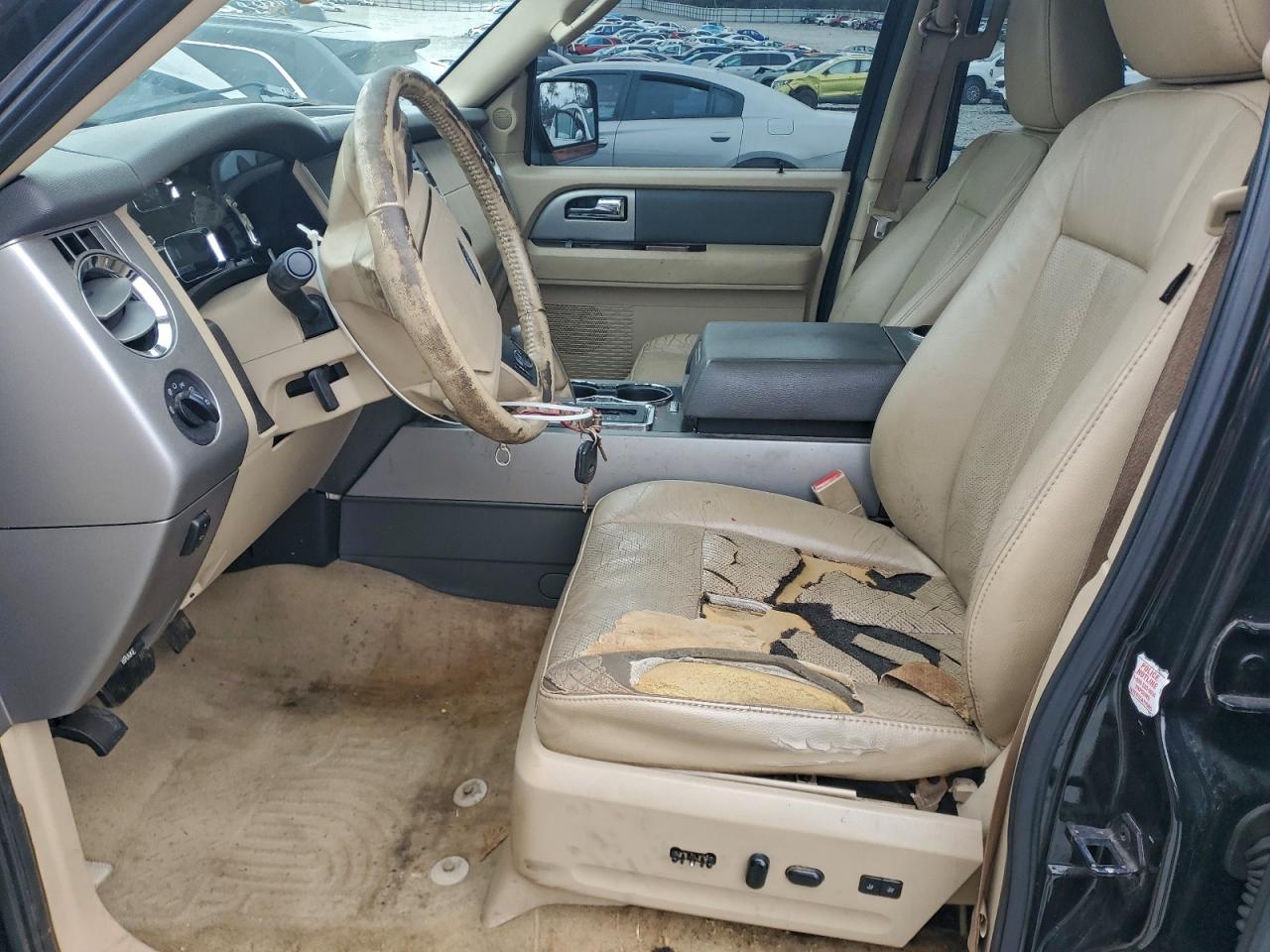 FORD EXPEDITION EL XLT