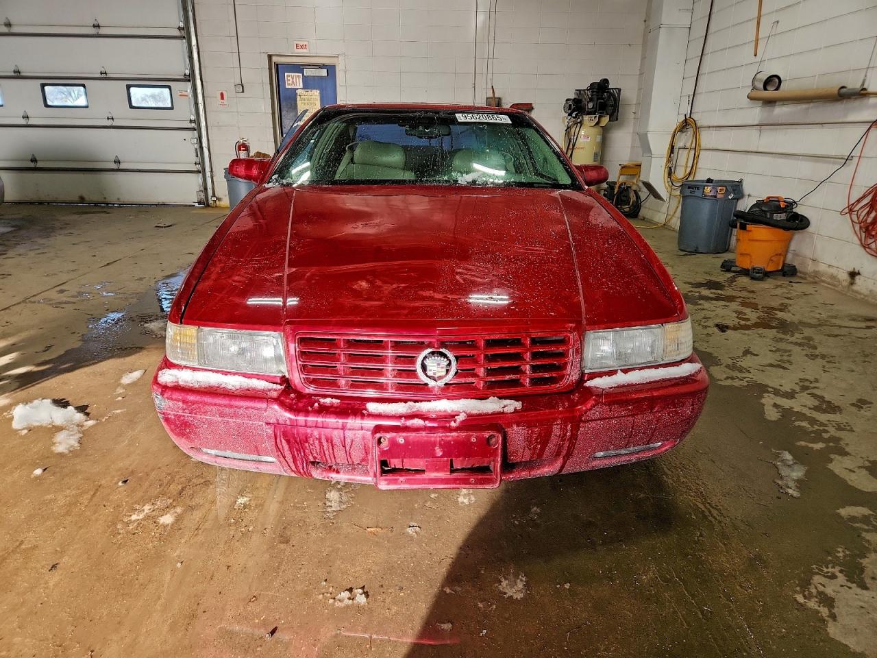 Lot #3305313331 2000 CADILLAC ELDORADO T