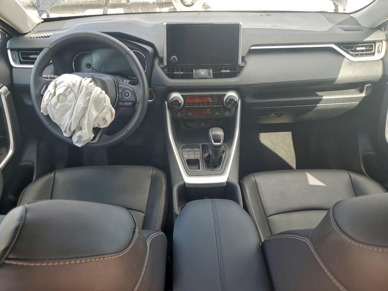 Lot #3309195620 2024 TOYOTA RAV4 XLE P