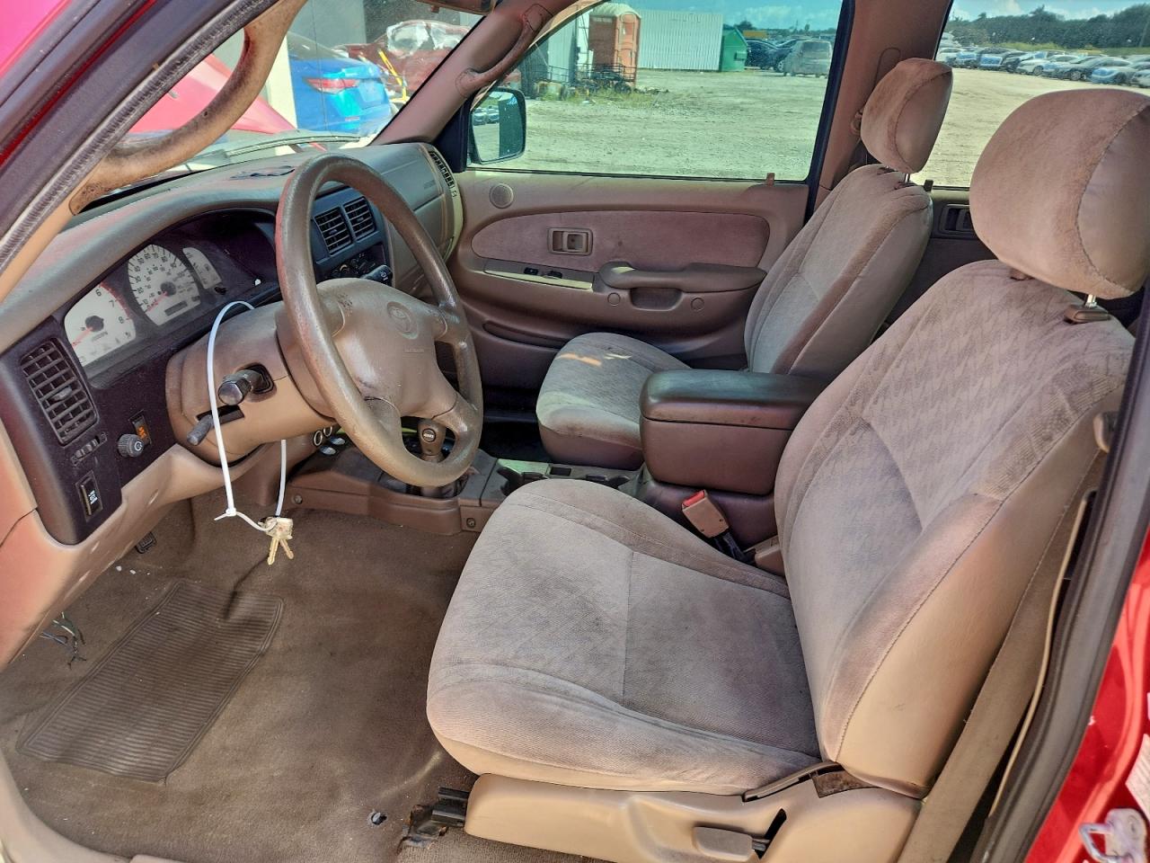 Lot #3303611935 2002 TOYOTA TACOMA DOU