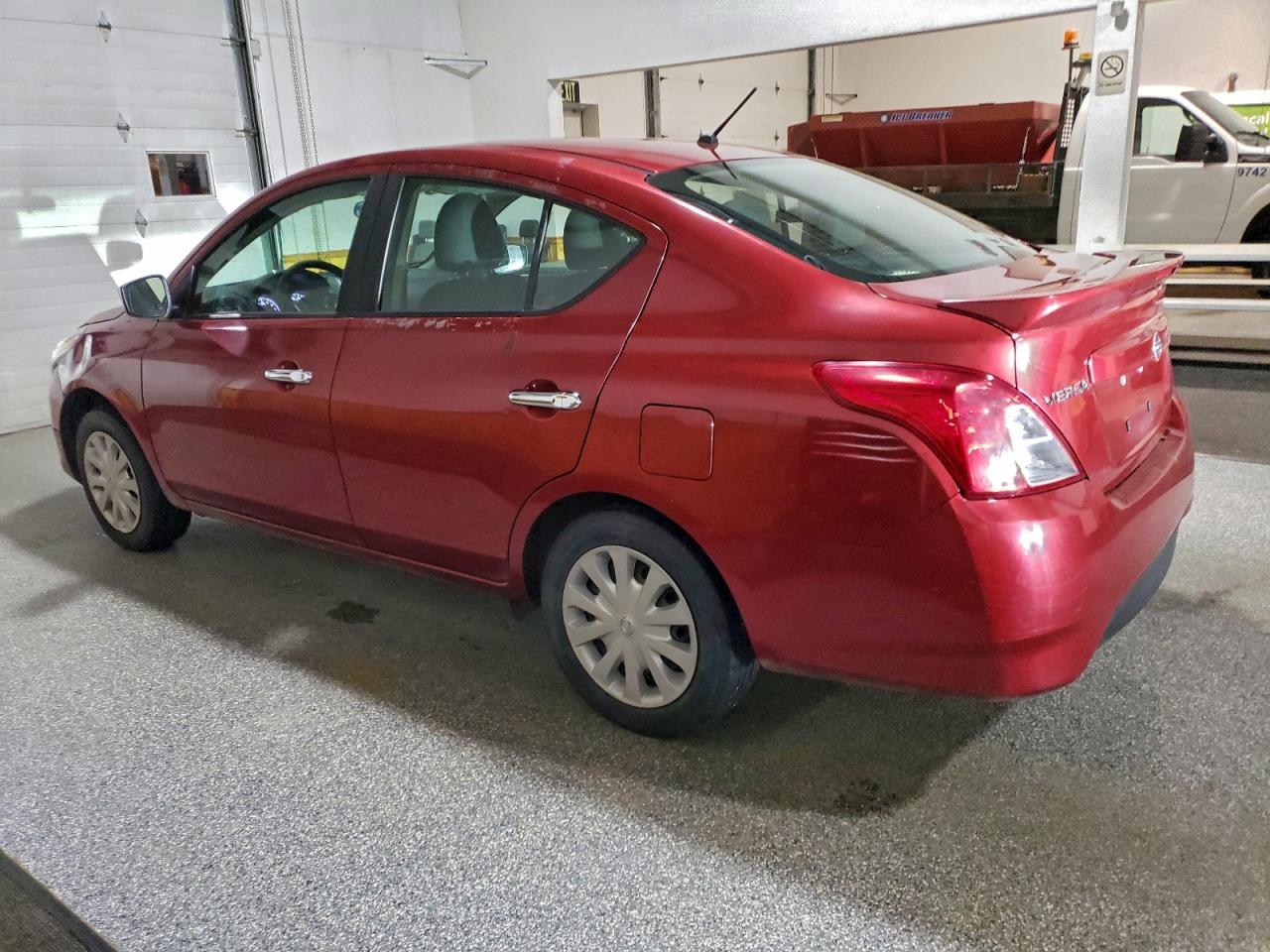 NISSAN VERSA S
