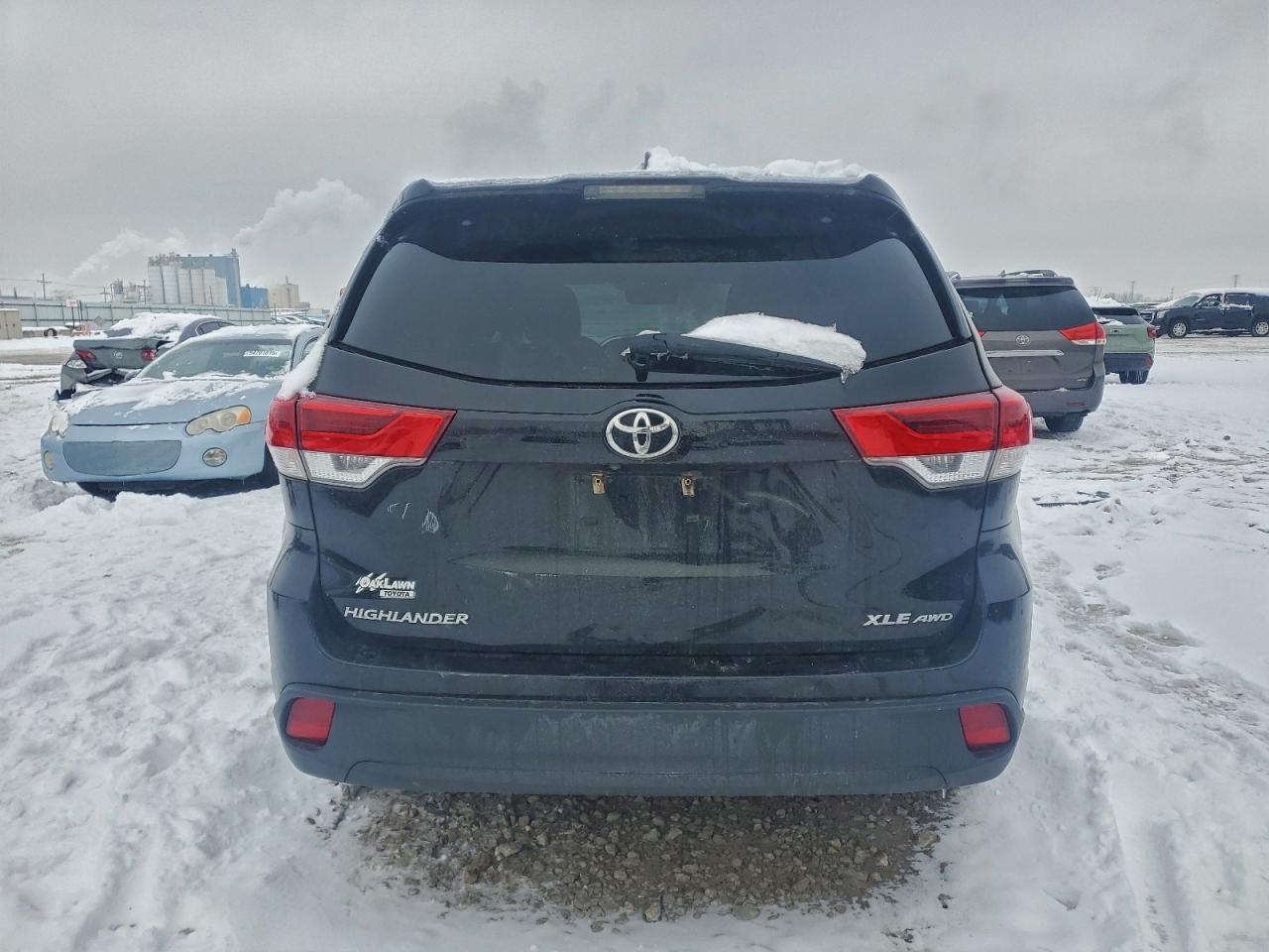 TOYOTA HIGHLANDER SE