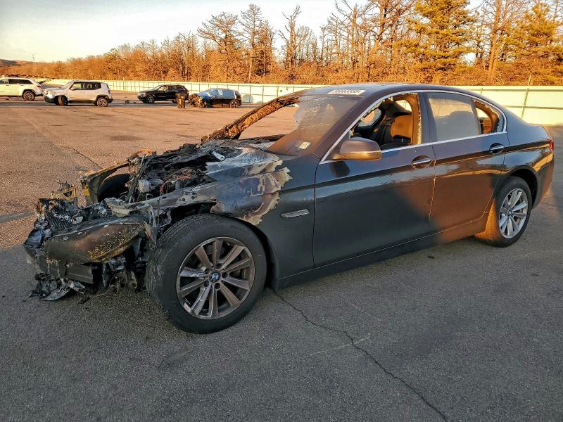 2016 BMW 528 XI #3317866955