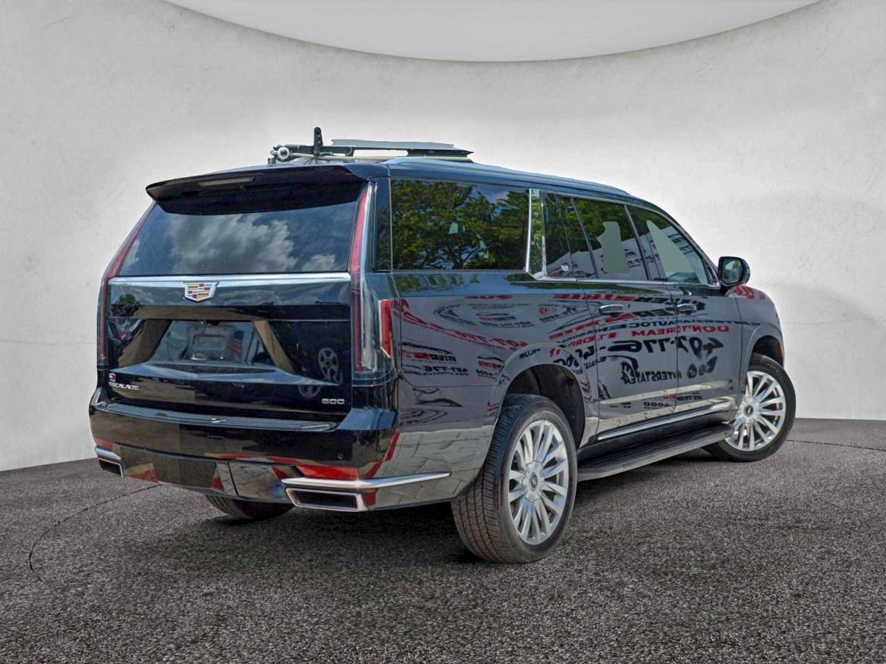 CADILLAC ESCALADE ESV LUXURY