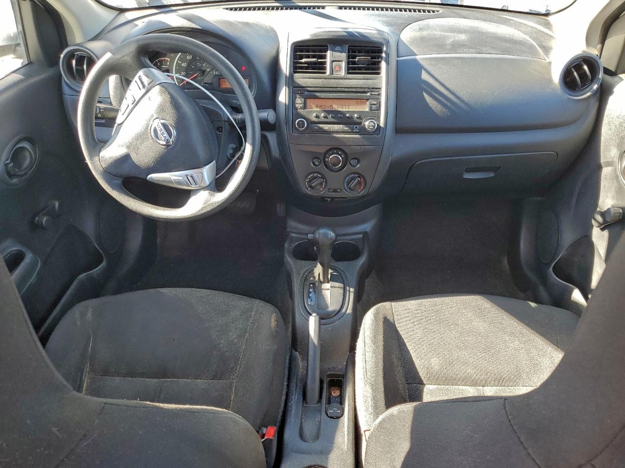 NISSAN VERSA S