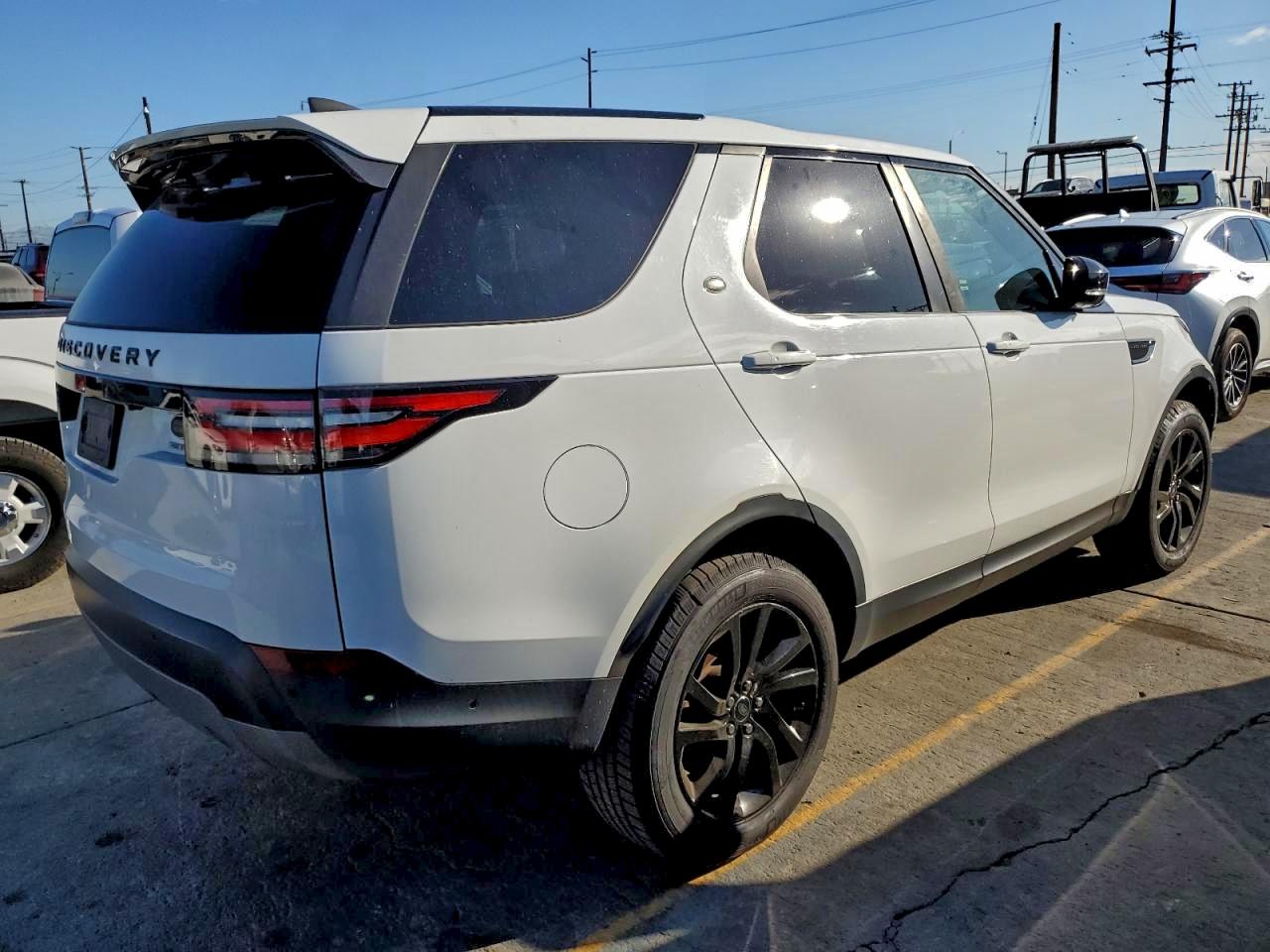 Lot #3312569166 2017 LAND ROVER DISCOVERY