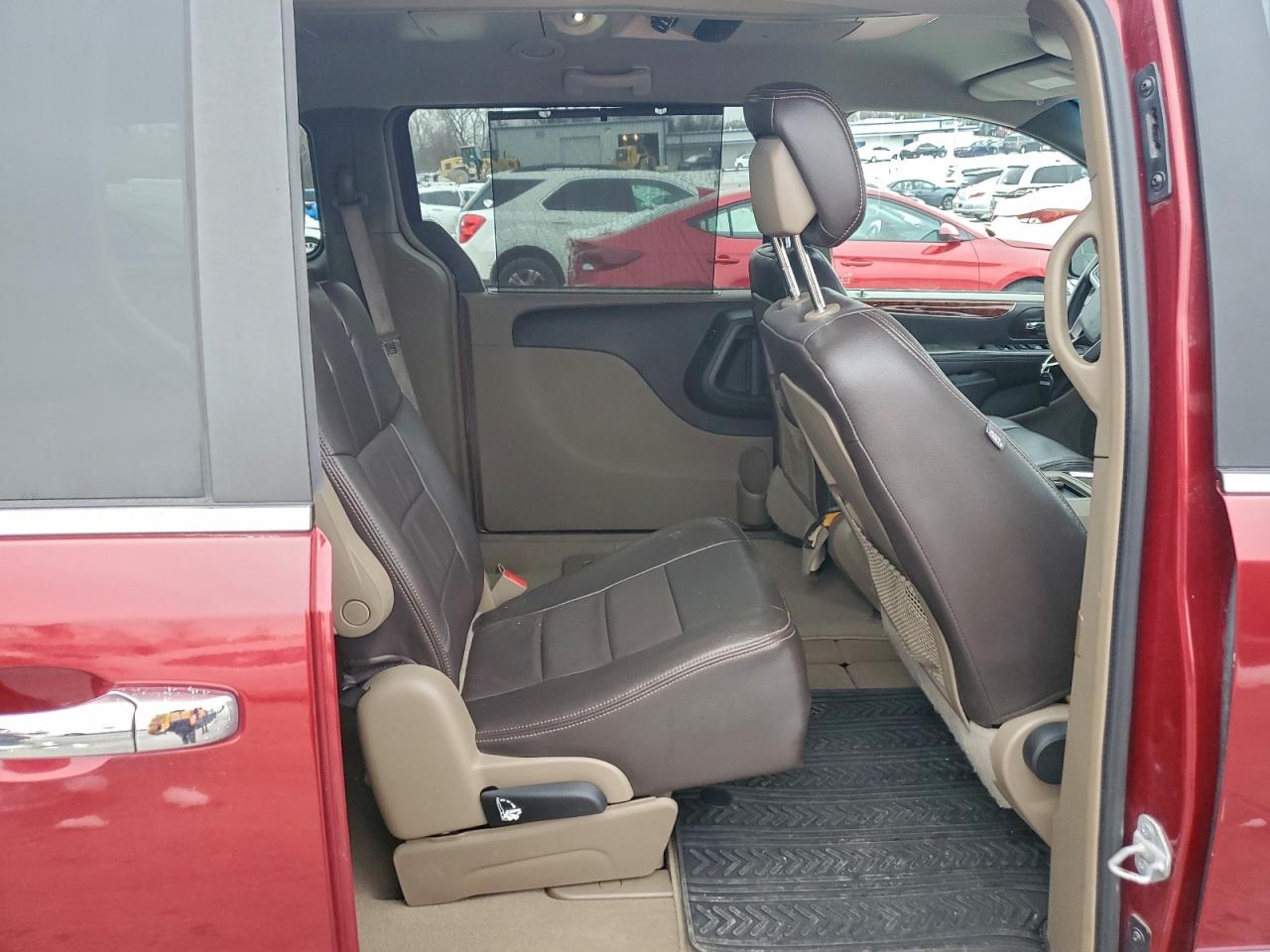 CHRYSLER TOWN & COUNTRY TOURING