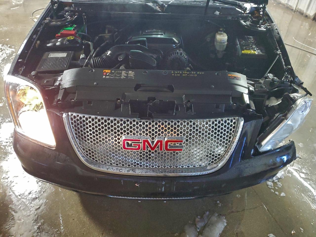 GMC YUKON DENALI
