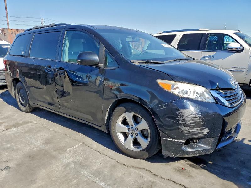 2015 TOYOTA SIENNA LE #3305565067