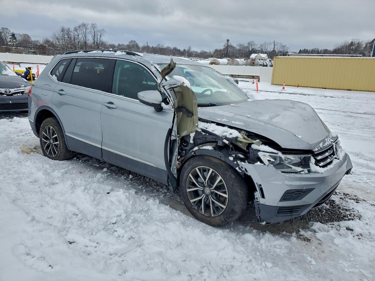 VOLKSWAGEN TIGUAN SE