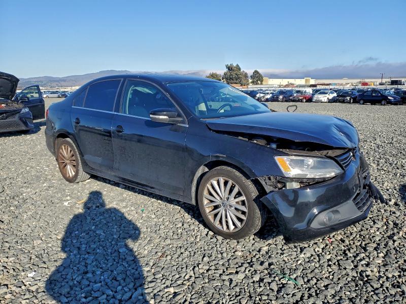 2013 VOLKSWAGEN JETTA SEL #3317811070