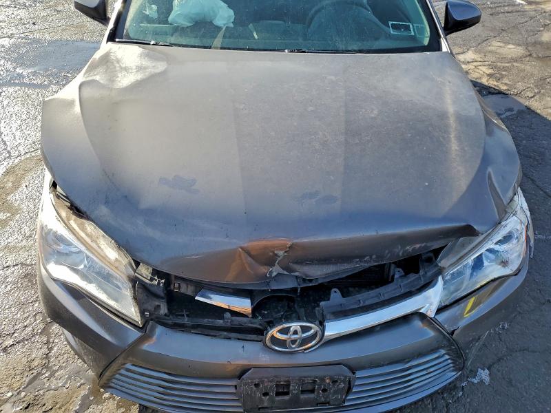 2017 TOYOTA CAMRY LE #3305302333