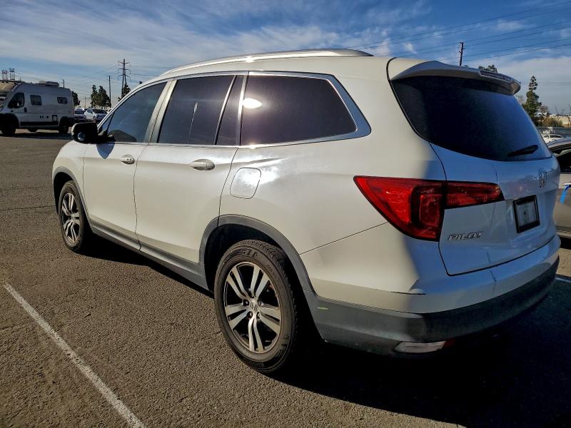 2017 HONDA PILOT EXL #3305358372