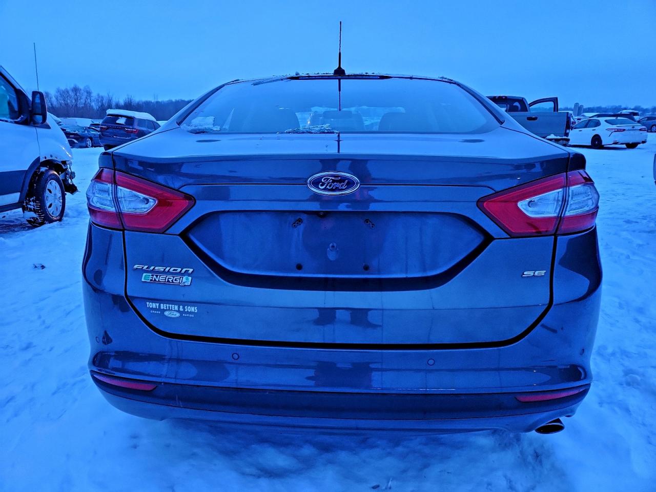 Lot #3310453347 2016 FORD FUSION SE