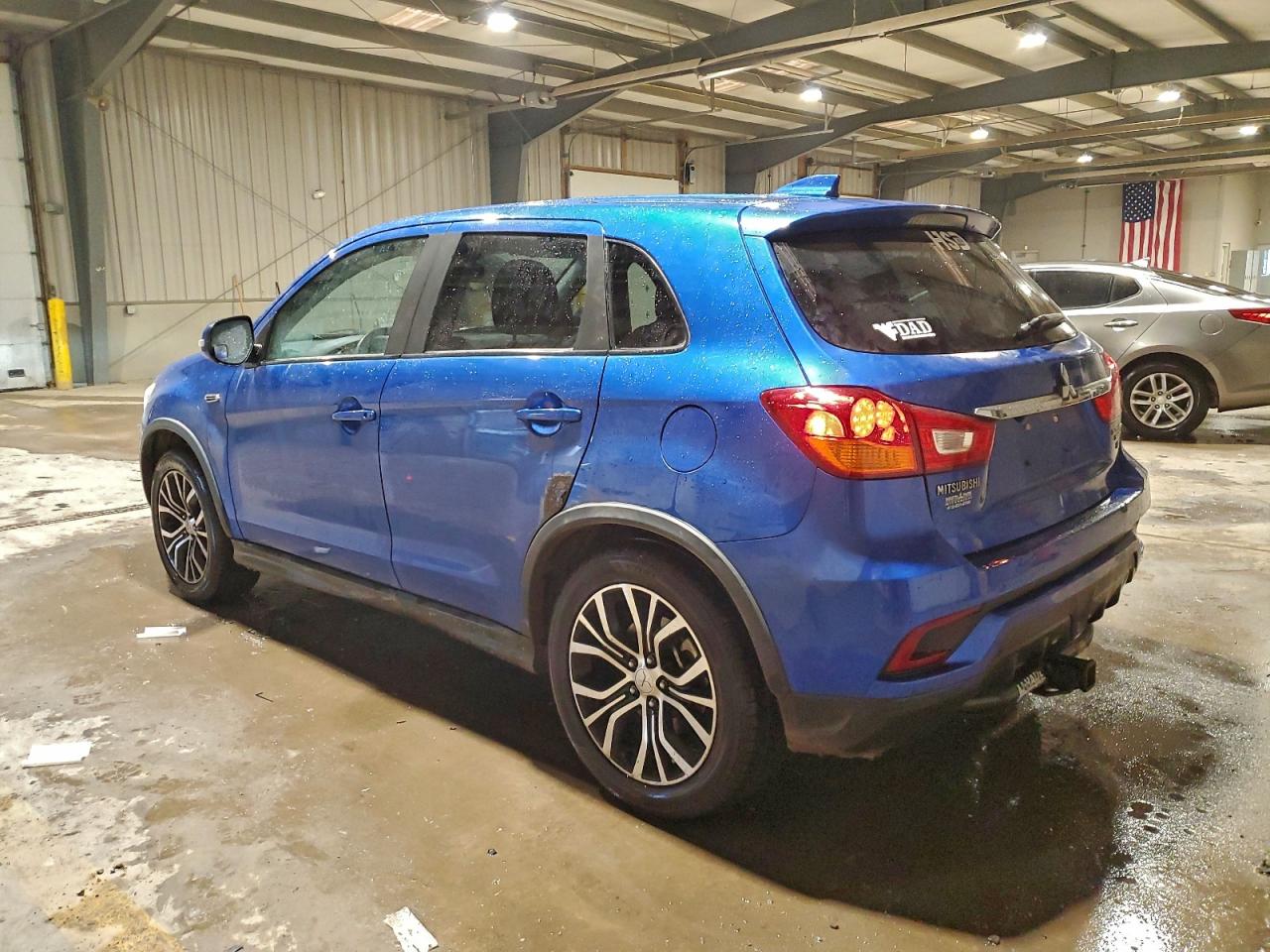 MITSUBISHI OUTLANDER ES