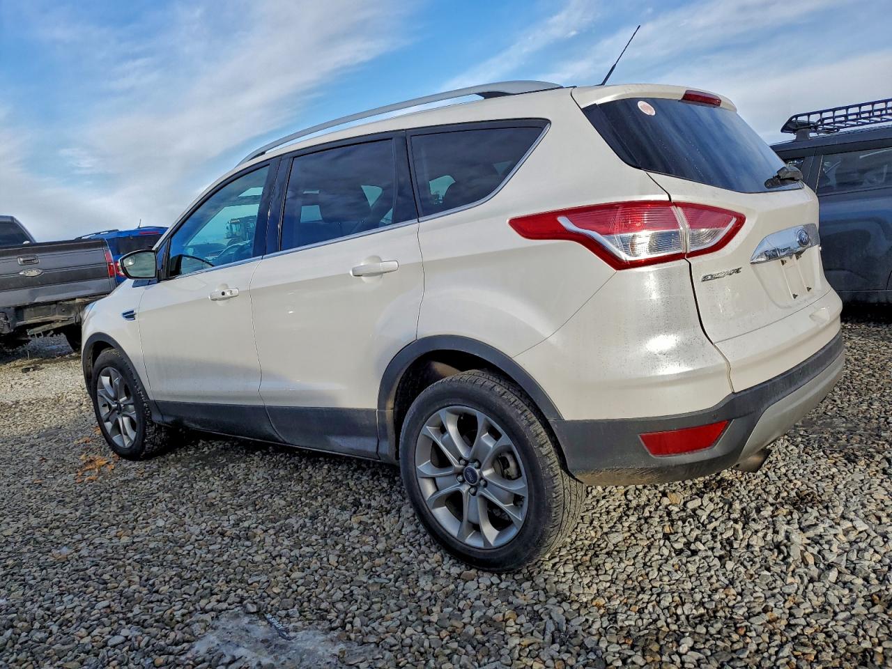 FORD ESCAPE TITANIUM