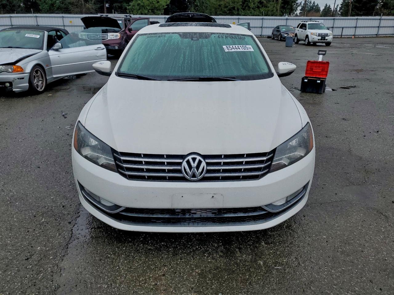 VOLKSWAGEN PASSAT SEL