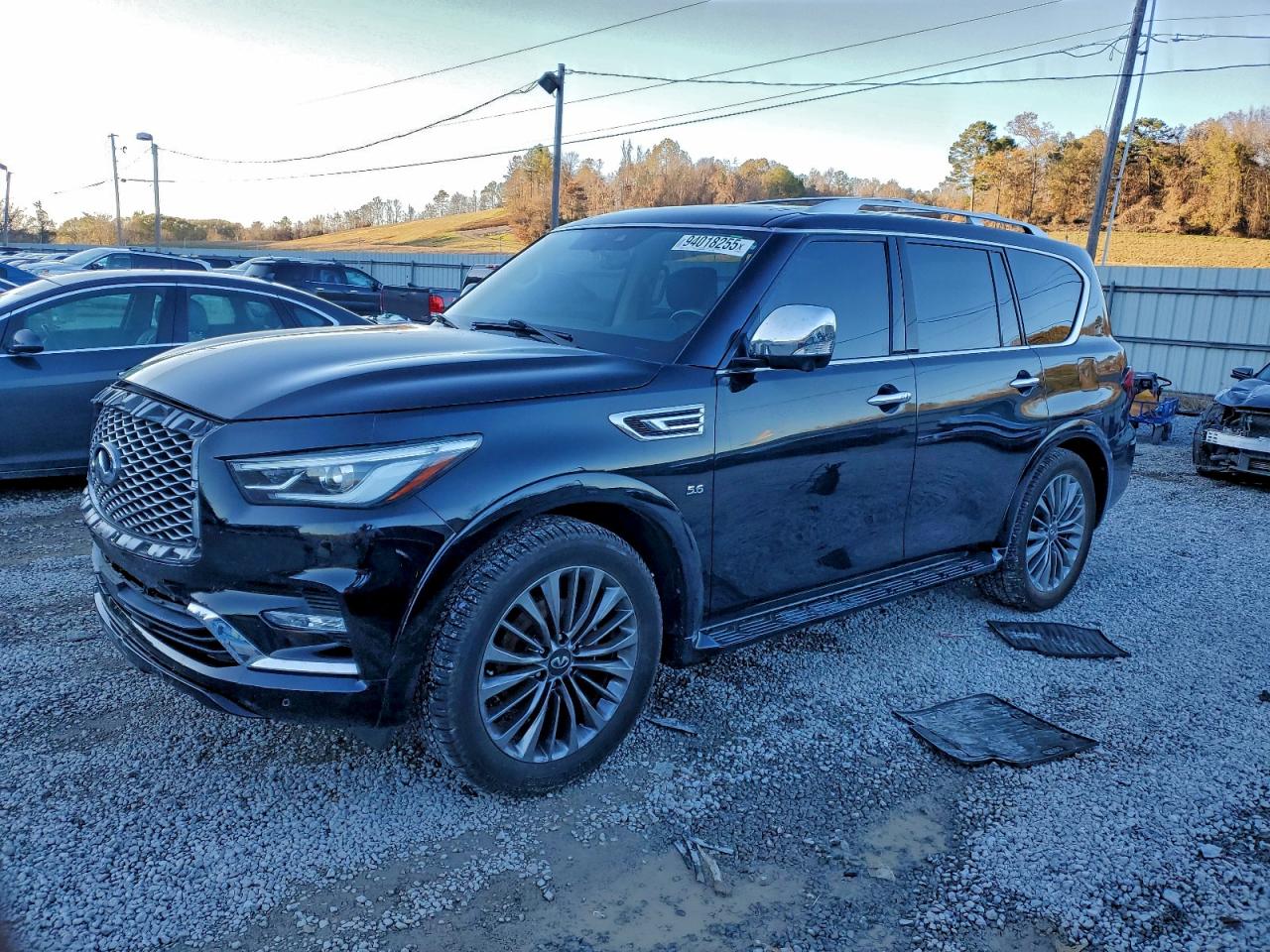 INFINITI QX80 LUXE