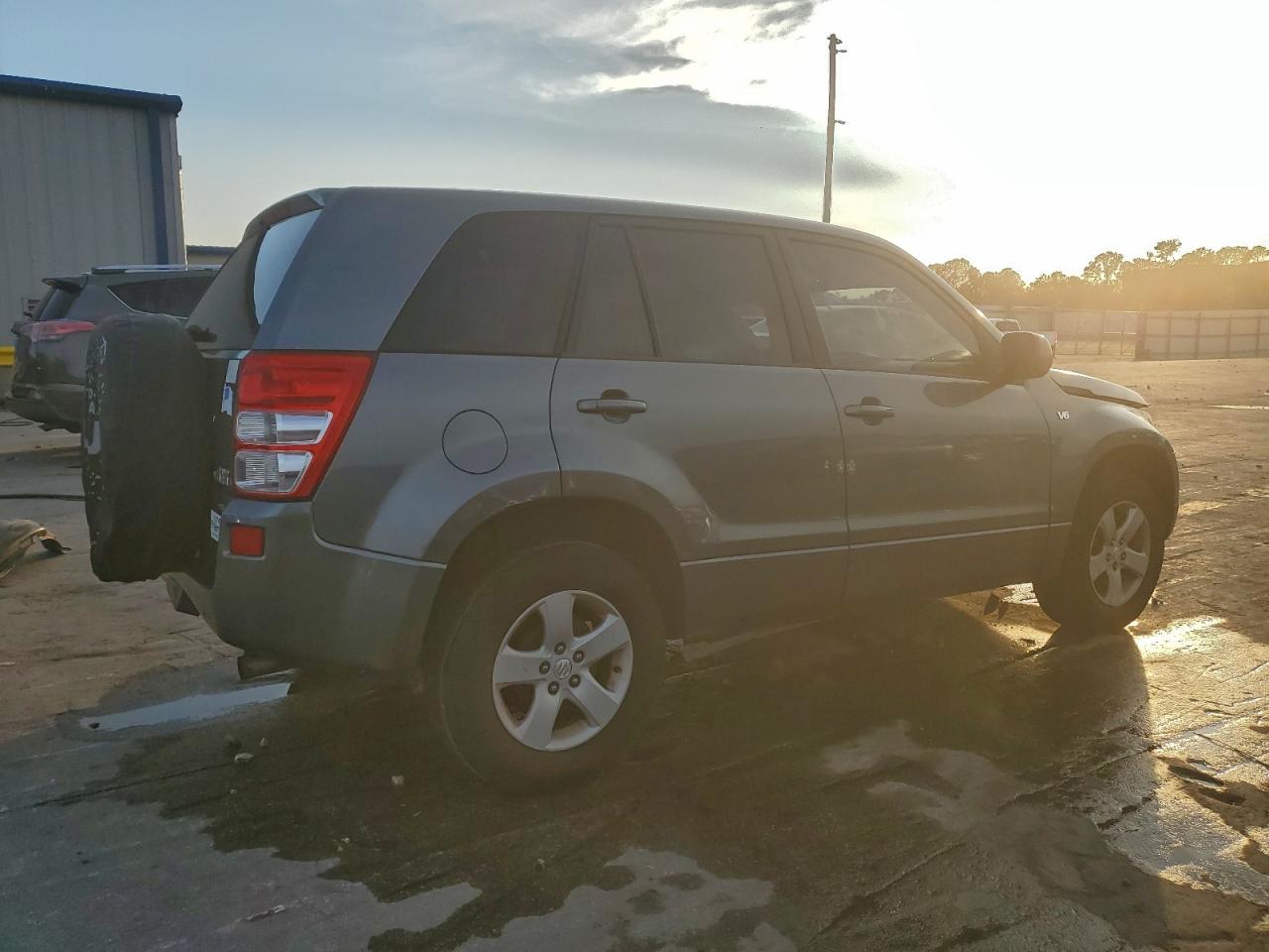 Lot #3309527595 2008 SUZUKI GRAND VITA