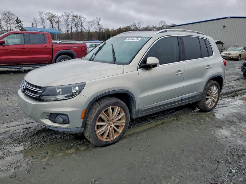 2012 VOLKSWAGEN TIGUAN S #3305387312