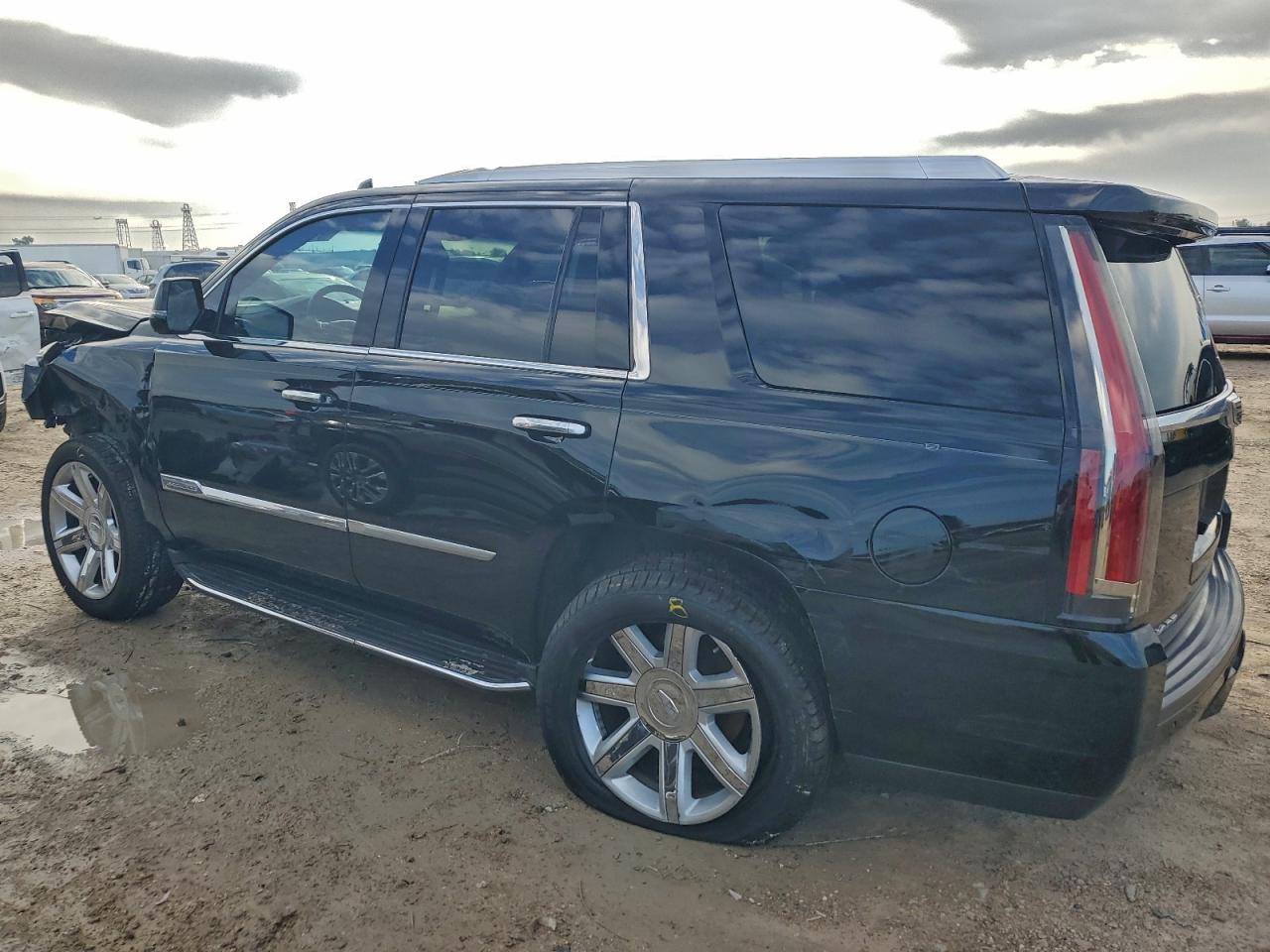 Lot #3311609238 2015 CADILLAC ESCALADE L