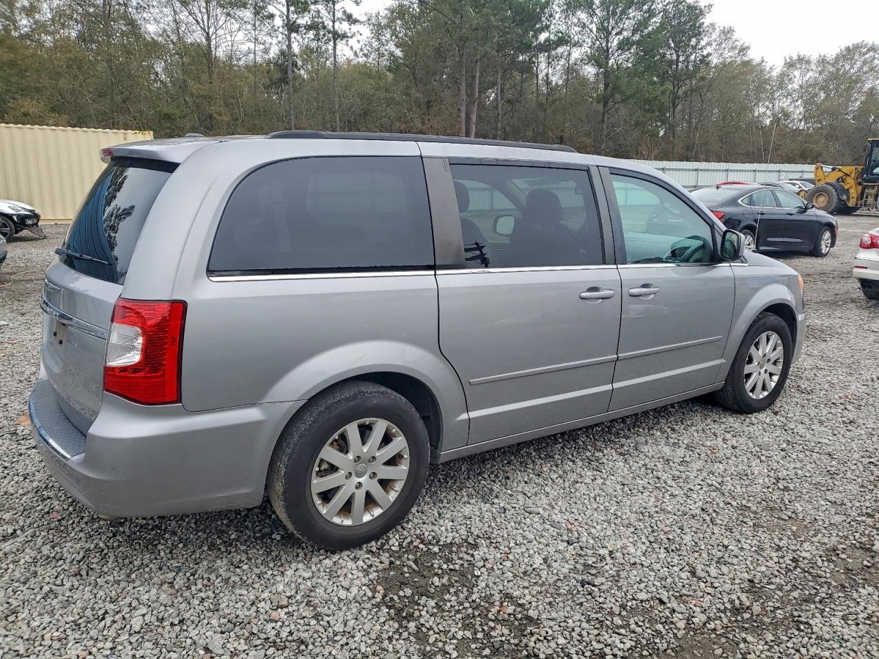 CHRYSLER TOWN & COUNTRY LX