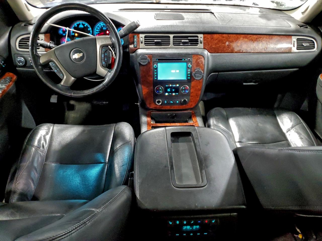 CHEVROLET TAHOE K1500 LTZ