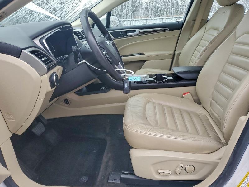 2016 FORD FUSION SE #3305493101