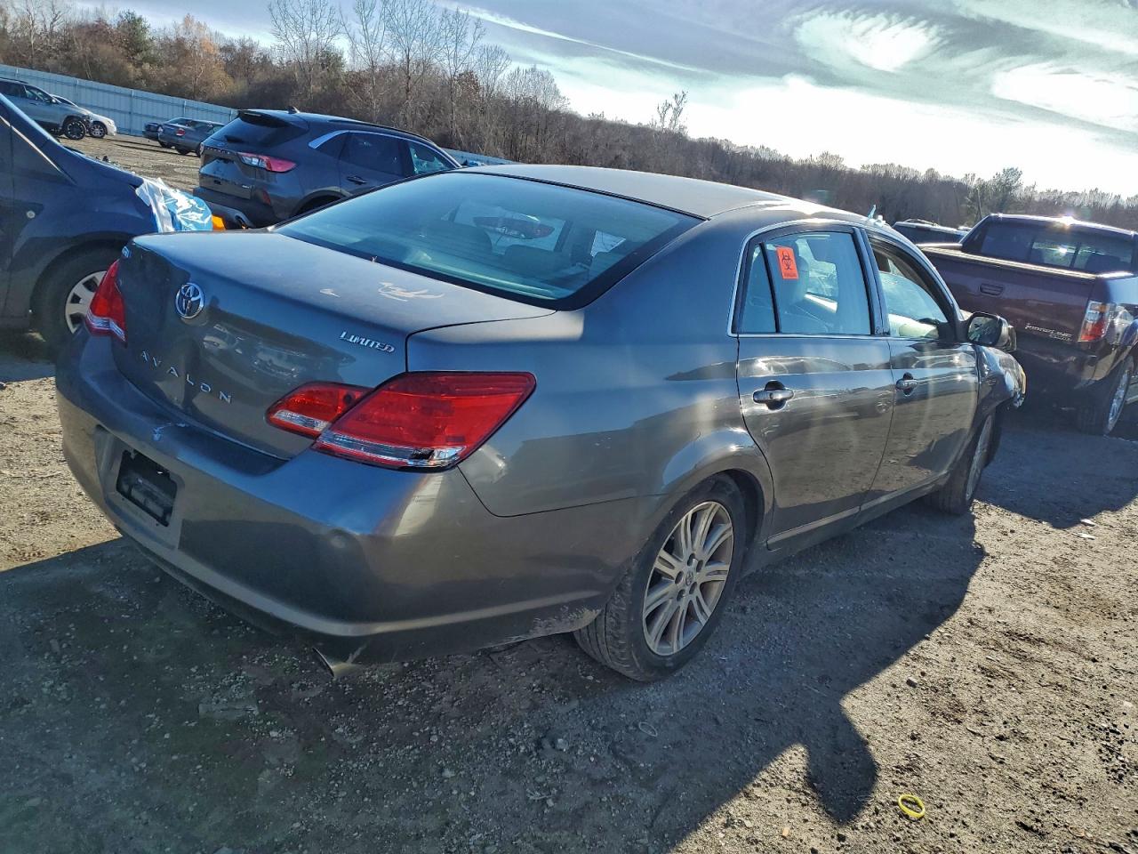 Lot #3317830246 2005 TOYOTA AVALON XL