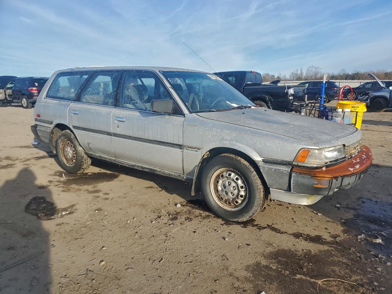 Lot #3310427989 1988 TOYOTA CAMRY DLX