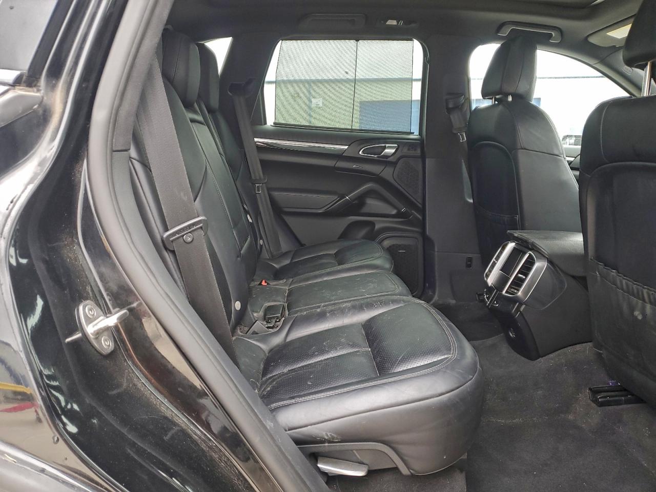 PORSCHE CAYENNE SE HYBRID PLATINUM