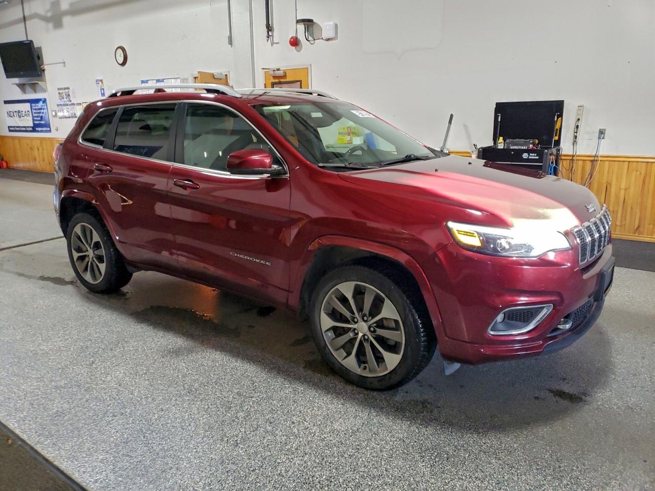 JEEP CHEROKEE OVERLAND