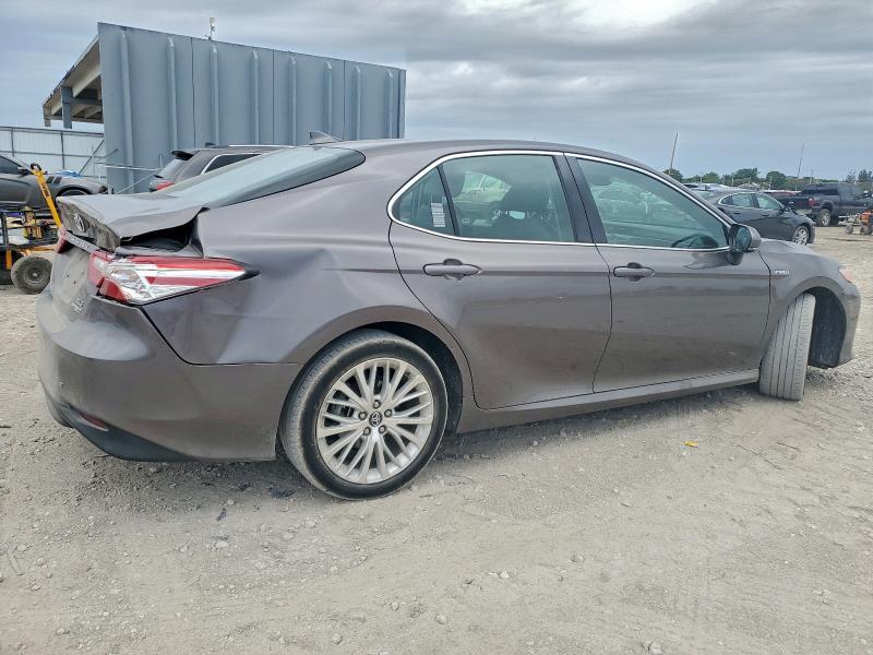2019 TOYOTA CAMRY HYBR #3310359019