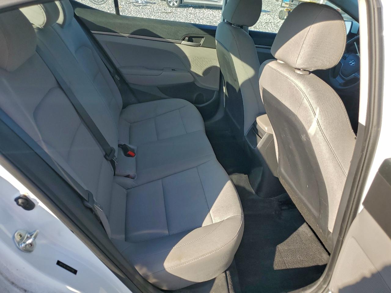 Lot #3305422465 2017 HYUNDAI ELANTRA SE