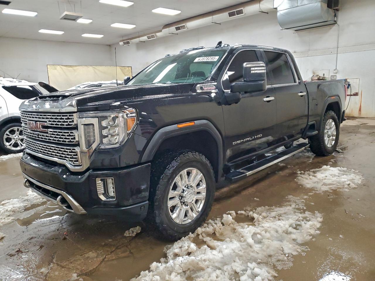 GMC SIERRA K2500 DENALI