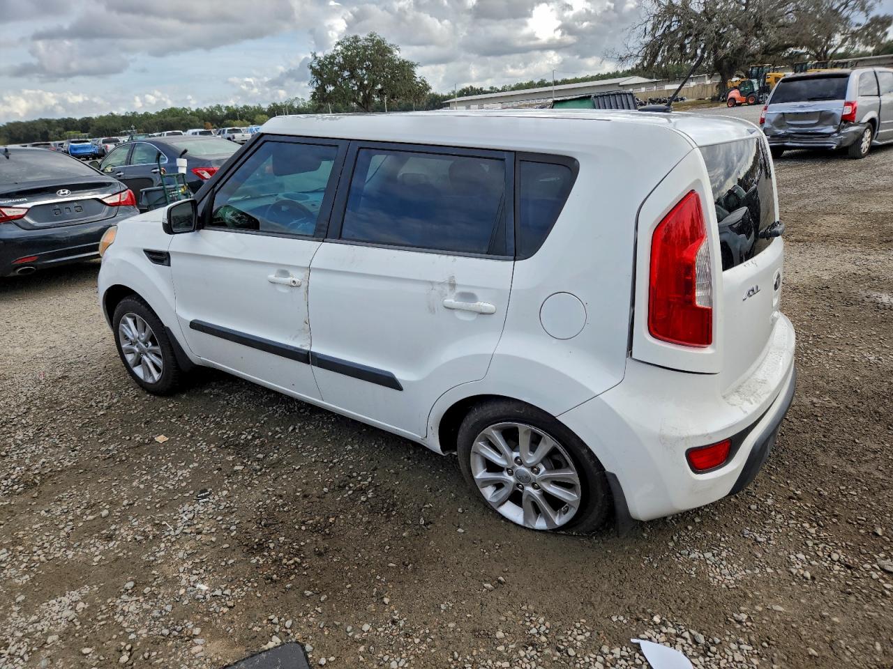 KIA SOUL +