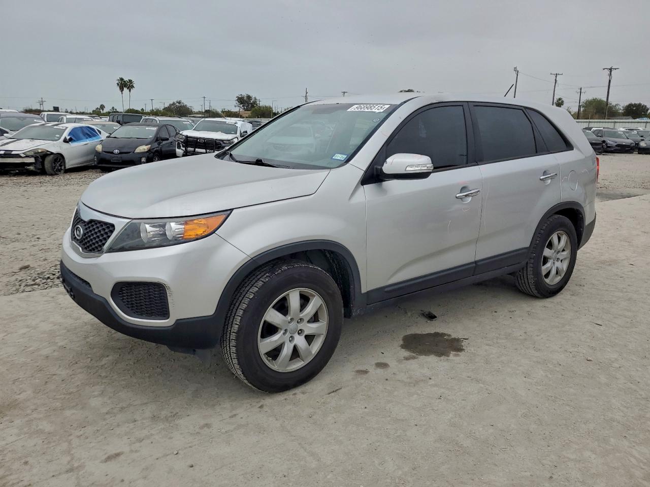 Lot #3318095385 2013 KIA SORENTO LX