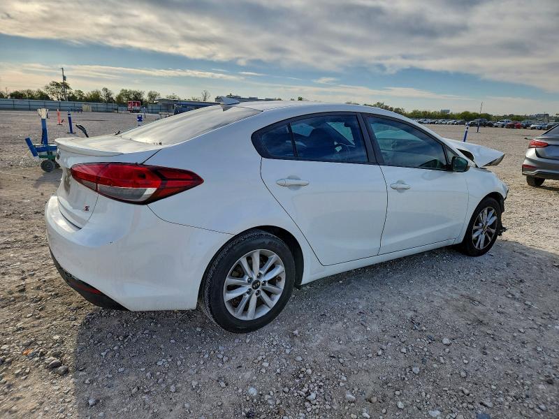 2017 KIA FORTE LX #3302976634