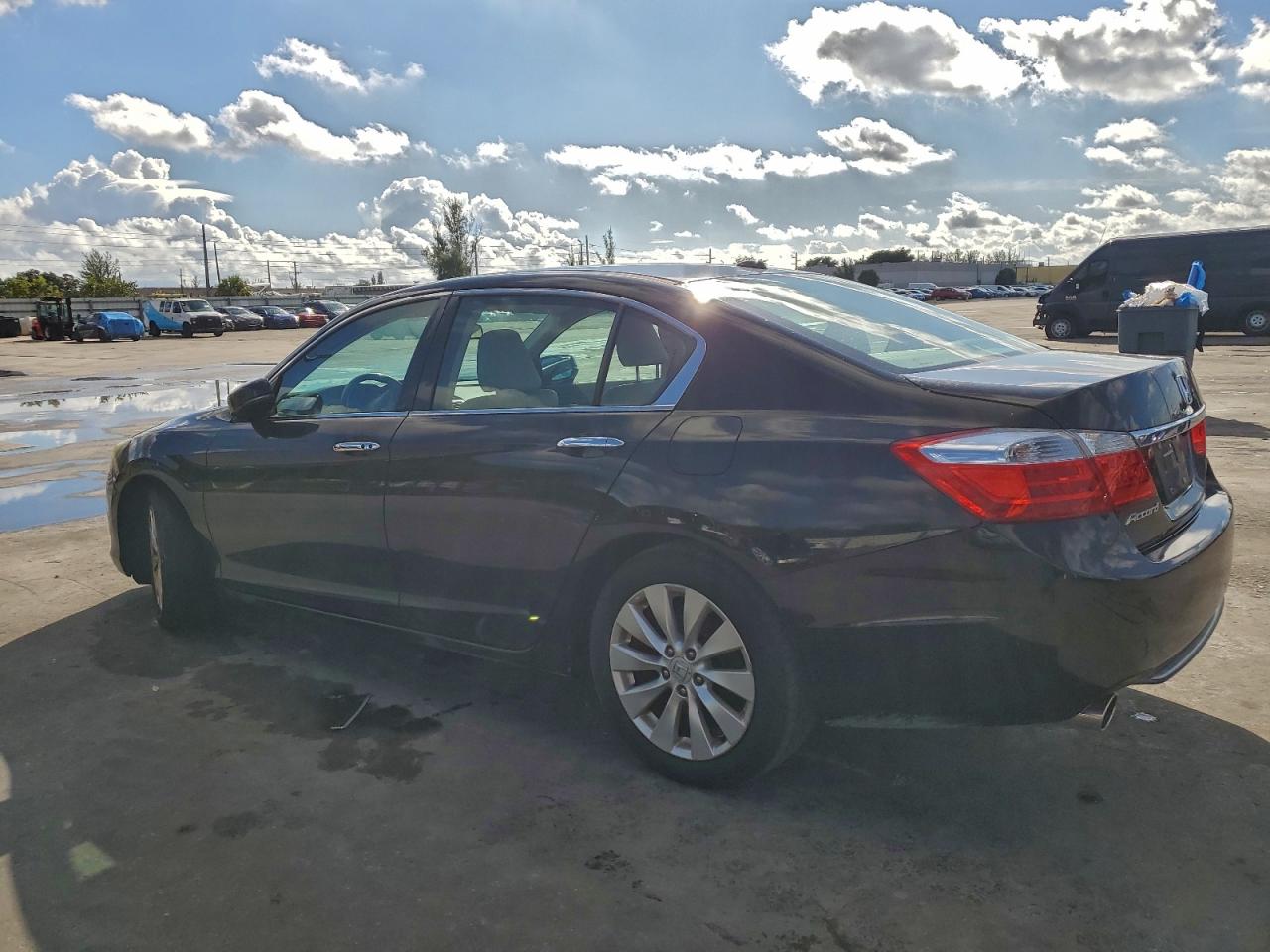Lot #3310381953 2015 HONDA ACCORD EXL