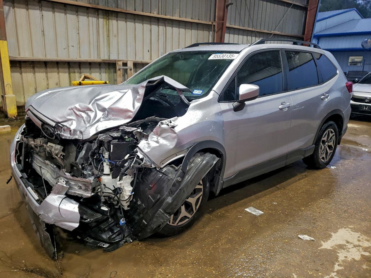 SUBARU FORESTER PREMIUM